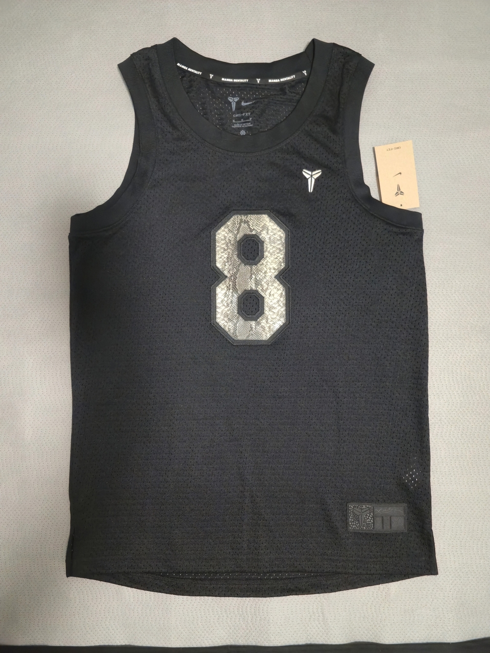 NWT - Nike Kobe Bryant Basketball Jersey - Mens Medium - Black/Sanddrift